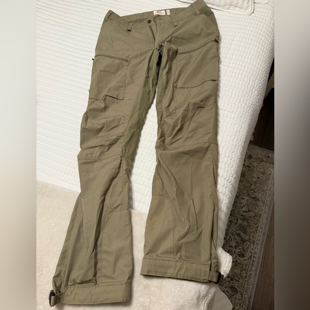 Fjallraven Men's Olive Cargo Pants